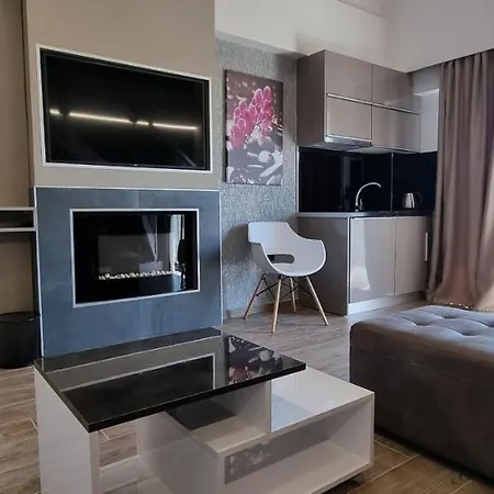 Luxsuites 4* Ofrínion