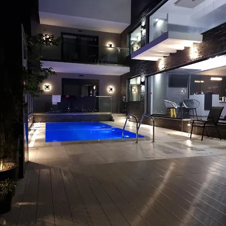 Aparthotel Luxsuites Ofrínion