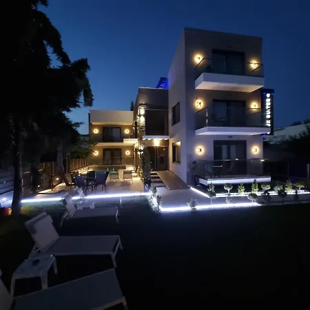 Luxsuites Aparthotel