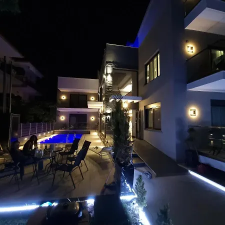 Aparthotel Luxsuites