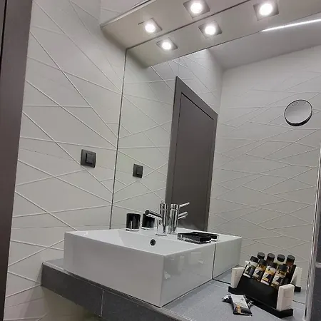 Aparthotel Luxsuites 4*