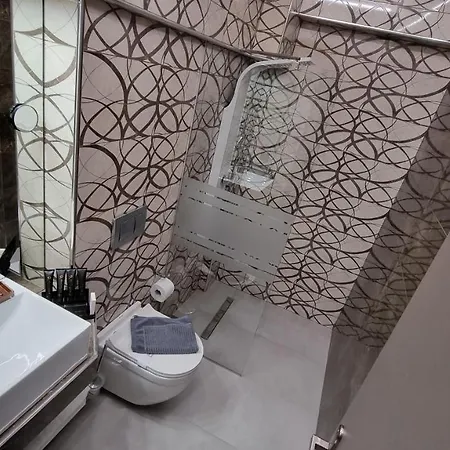 Aparthotel Luxsuites 4*