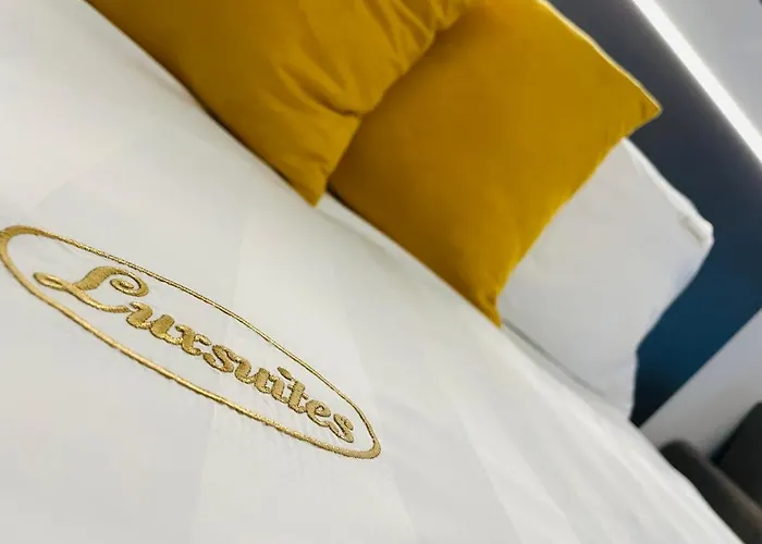 Luxsuites 公寓式酒店