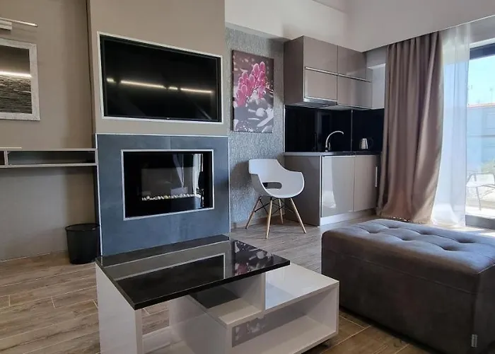 Luxsuites 4* Ofrínion