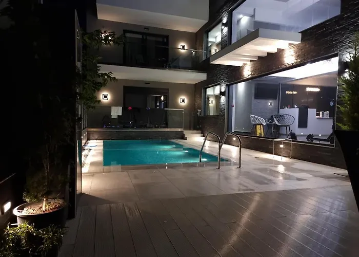 公寓式酒店 Luxsuites Ofrínion