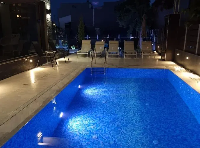 Luxsuites 公寓式酒店 Ofrínion