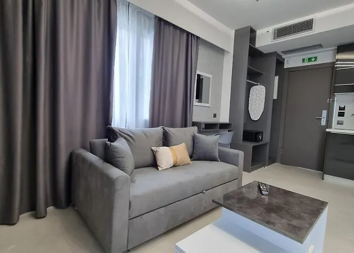 公寓式酒店 Luxsuites Ofrínion