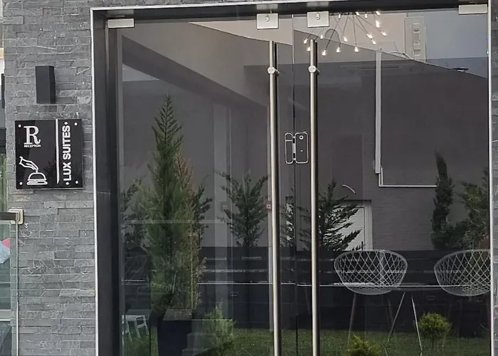 公寓式酒店 Luxsuites 4*