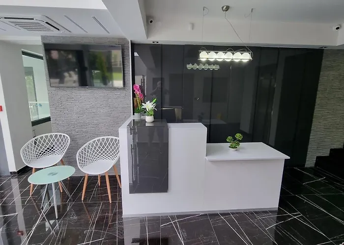 Luxsuites 4* Ofrínion