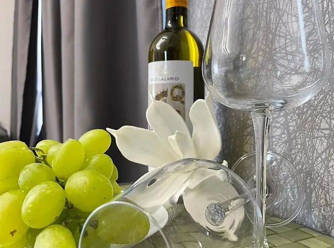 Luxsuites Aparthotel Ofrínion