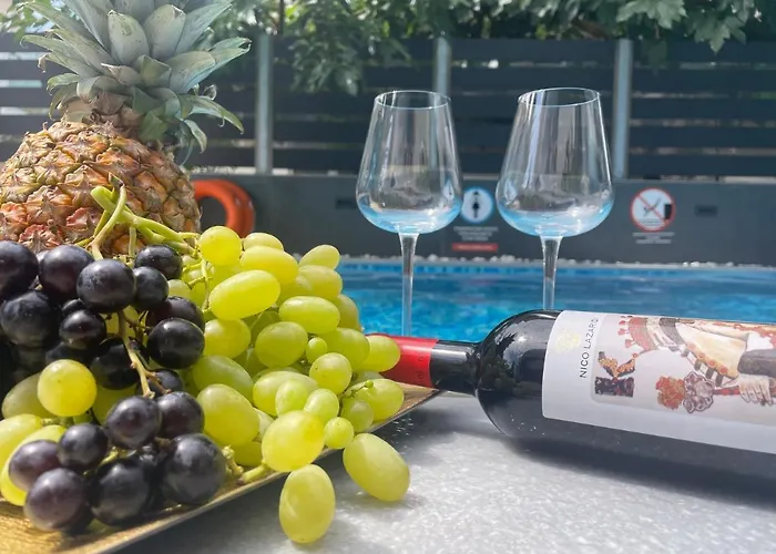 公寓式酒店 Luxsuites Ofrínion