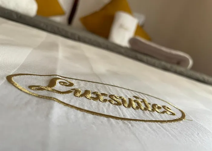 公寓式酒店 Luxsuites Ofrínion